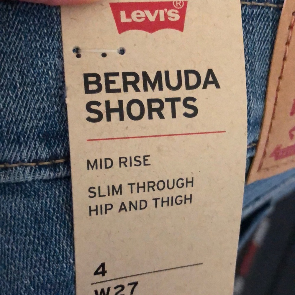 New Levi’s Bermuda Shorts Size 4/27 - Picture 6 of 7